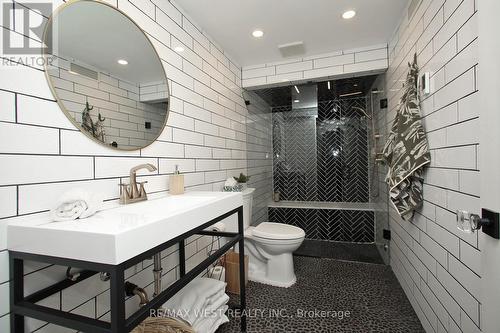 39 Moccasin Tr, Vaughan, ON - Indoor Photo Showing Bathroom