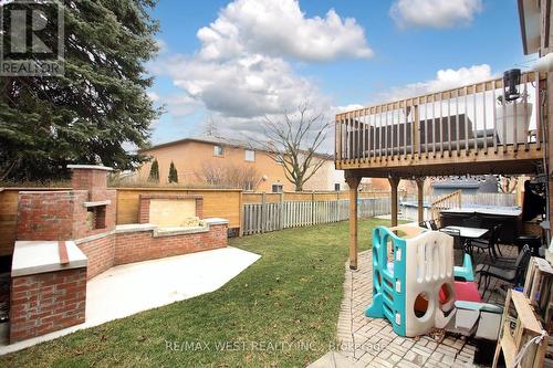 39 Moccasin Trail, Vaughan, ON - Outdoor With Deck Patio Veranda