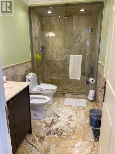 103 Grandview Ave, Markham, ON - Indoor Photo Showing Bathroom