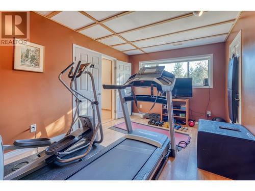 5203 Silver Court, Peachland, BC - Indoor Photo Showing Gym Room