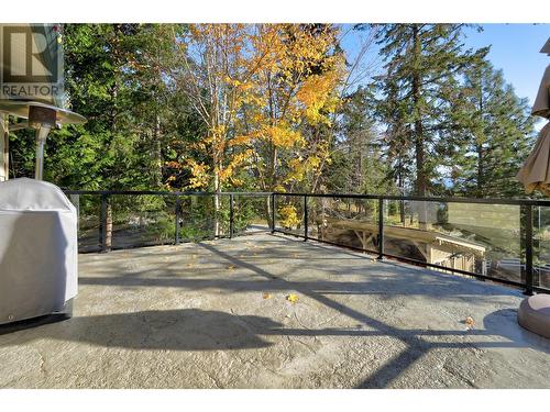 5203 Silver Court, Peachland, BC - Outdoor
