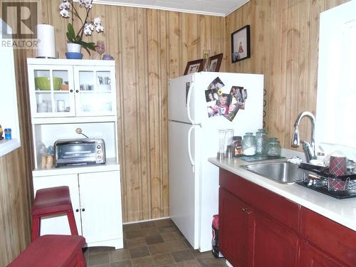 30 No 6 Range Extension, Bell Island, NL - Indoor Photo Showing Kitchen
