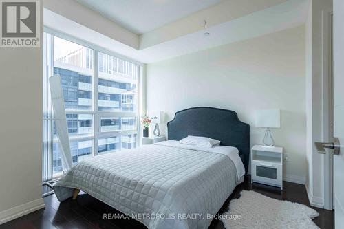 #2115 -460 Adelaide St E, Toronto, ON - Indoor Photo Showing Bedroom