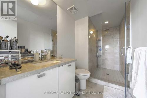 2306 - 32 Davenport Road, Toronto, ON - Indoor Photo Showing Bathroom