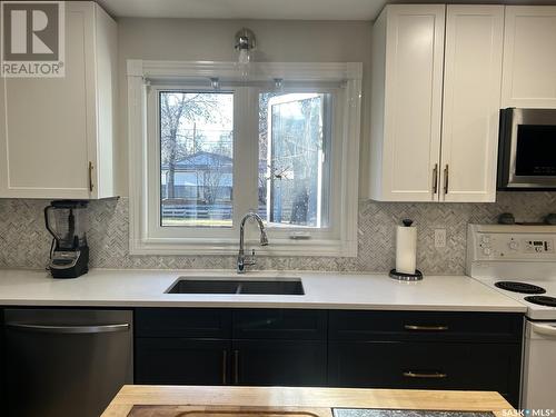 3410 Cassino Avenue, Saskatoon, SK - Indoor Photo Showing Kitchen With Double Sink