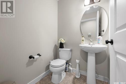 4069 Delhaye Way, Regina, SK - Indoor Photo Showing Bathroom