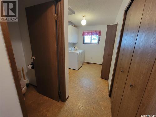 5204 Post Place, Macklin, SK - Indoor Photo Showing Other Room