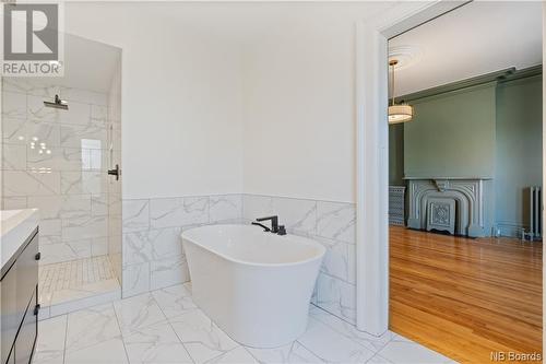 212 Germain Street, Saint John, NB - Indoor Photo Showing Bathroom