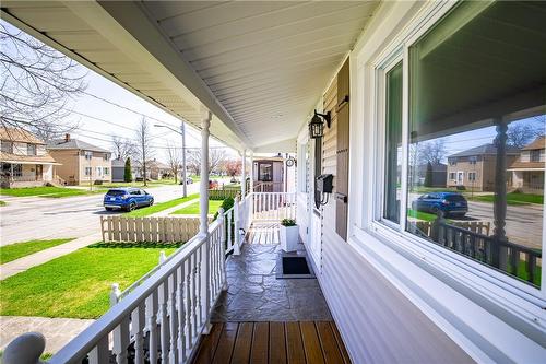 295 Scholfield Avenue S, Welland, ON - Outdoor With Deck Patio Veranda With Exterior