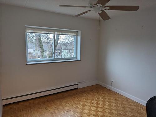 14 Norris Place|Unit #304, St. Catharines, ON - Indoor Photo Showing Other Room