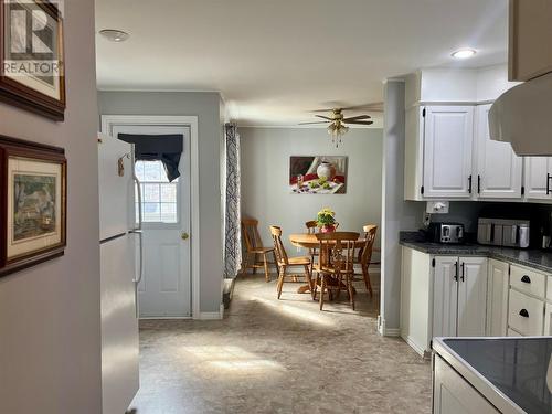 22 Valleyview Drive, Corner Brook, NL - Indoor Photo Showing Kitchen