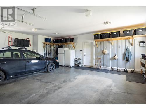 98 Ranchland Place, Coldstream, BC - Indoor Photo Showing Garage