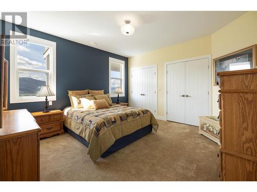 98 Ranchland Place, Coldstream, BC - Indoor Photo Showing Bedroom
