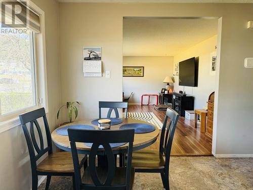 419 N Ninth Avenue, Williams Lake, BC - Indoor Photo Showing Dining Room