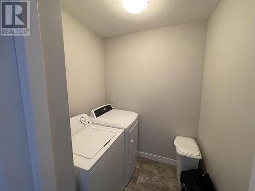 9020 74 Street, Fort St. John, BC - Indoor Photo Showing Laundry Room