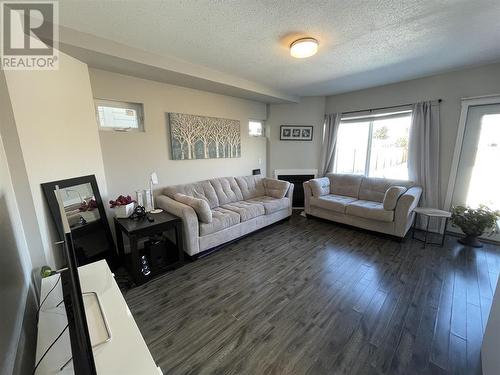 9020 74 Street, Fort St. John, BC - Indoor Photo Showing Living Room