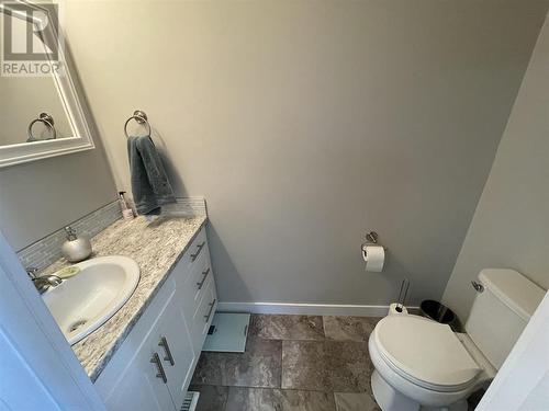 9020 74 Street, Fort St. John, BC - Indoor Photo Showing Bathroom