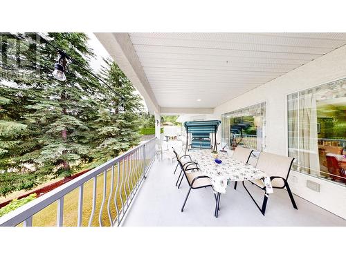 2588 Glenmount Place, Blind Bay, BC - Outdoor With Exterior