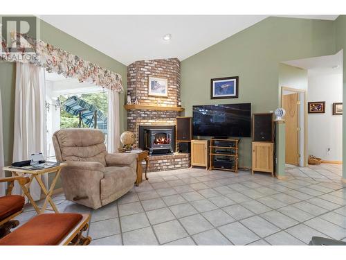 2588 Glenmount Place, Blind Bay, BC - Indoor Photo Showing Living Room With Fireplace
