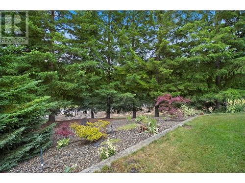 2588 Glenmount Place, Blind Bay, BC - Outdoor