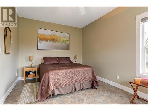 3550 Benvoulin Road, Kelowna, BC - Indoor Photo Showing Bedroom