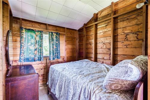 845 Lakeshore Road, Haldimand County, ON - Indoor Photo Showing Bedroom