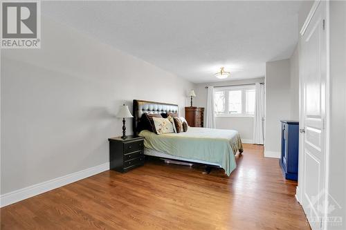 1782 Ernest Avenue, Ottawa, ON - Indoor Photo Showing Bedroom