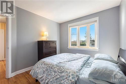 1532 Old Montreal Road, Ottawa, ON - Indoor Photo Showing Bedroom