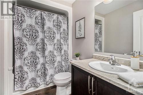 98 Bellwood Drive, Arnprior, ON - Indoor Photo Showing Bathroom