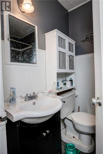 55 Patterson Street, Sudbury, ON - Indoor Photo Showing Bathroom