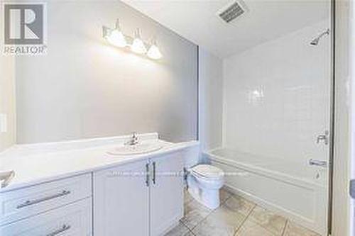 #G3 -439 Athlone Ave, Woodstock, ON - Indoor Photo Showing Bathroom
