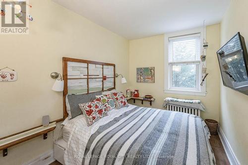 41-43 Suffolk Street, Guelph (Exhibition Park), ON - Indoor Photo Showing Bedroom