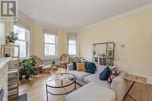 41-43 Suffolk Street, Guelph, ON - Indoor Photo Showing Living Room