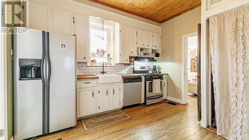 470 Donegal Street, Peterborough, ON - Indoor Photo Showing Kitchen