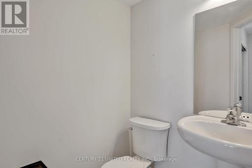1630 Hetherington Drive, Peterborough, ON - Indoor Photo Showing Bathroom