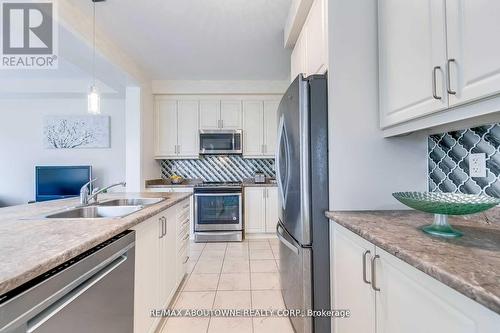 128 Celano Dr, Hamilton, ON - Indoor Photo Showing Kitchen With Stainless Steel Kitchen With Double Sink