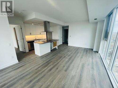#1108 -20 Gatineau Dr, Vaughan, ON - Indoor Photo Showing Kitchen