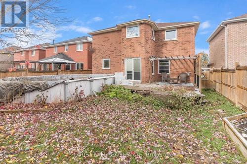 121 Taylor Dr, Barrie, ON - Outdoor