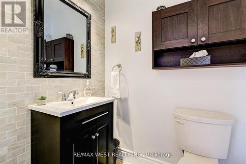 21 Orange Street S, Orangeville, ON - Indoor Photo Showing Bathroom