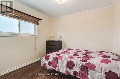 21 Orange Street S, Orangeville, ON - Indoor Photo Showing Bedroom
