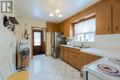 63 Midland Avenue, Toronto, ON - Indoor Photo Showing Kitchen With Double Sink