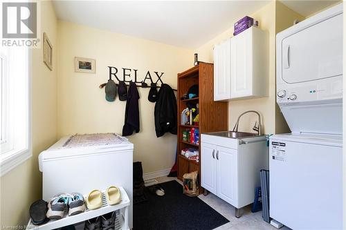 176 Niagara Road, Nipissing, ON - Indoor Photo Showing Laundry Room