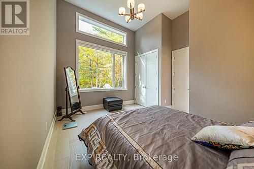 5 Birch Knoll Road, Georgina, ON - Indoor Photo Showing Bedroom