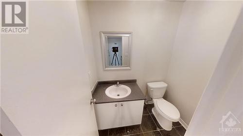 540 Fenerty Court Unit#1, Ottawa, ON - Indoor Photo Showing Bathroom
