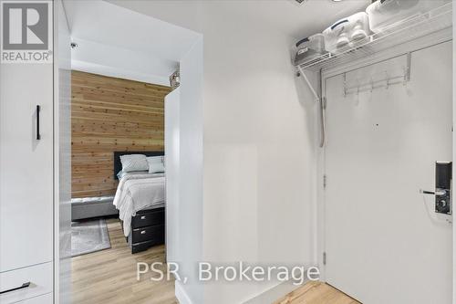 #2402 -1 King St W, Toronto, ON - Indoor Photo Showing Other Room