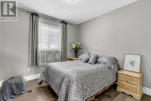 1487 Monticello Street, Windsor, ON - Indoor Photo Showing Bedroom