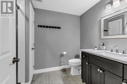 1487 Monticello Street, Windsor, ON - Indoor Photo Showing Bathroom