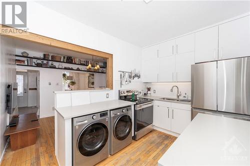 123 Eccles Street, Ottawa, ON - Indoor Photo Showing Laundry Room