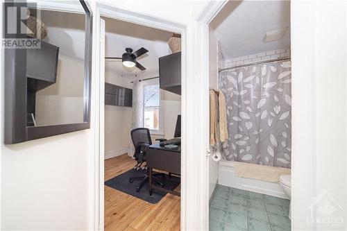123 Eccles Street, Ottawa, ON - Indoor Photo Showing Bedroom