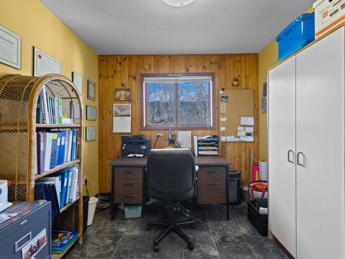 462 Maple Place, Chase, BC - Indoor Photo Showing Office